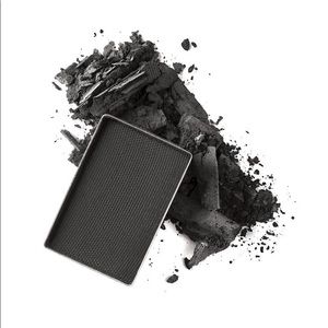 Mary Kay ChromaFusion eye shadow Onyx